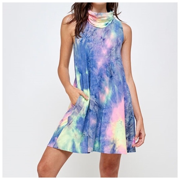 🆕Just In-Plus Size multi color shift dress - Picture 1 of 5